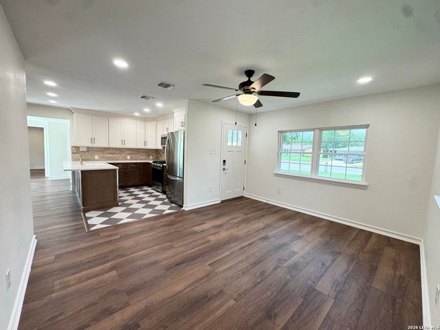 4110 HUNTERS GLN, San Antonio, TX 78218