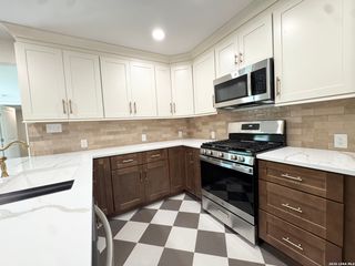 4110 HUNTERS GLN, San Antonio, TX 78218