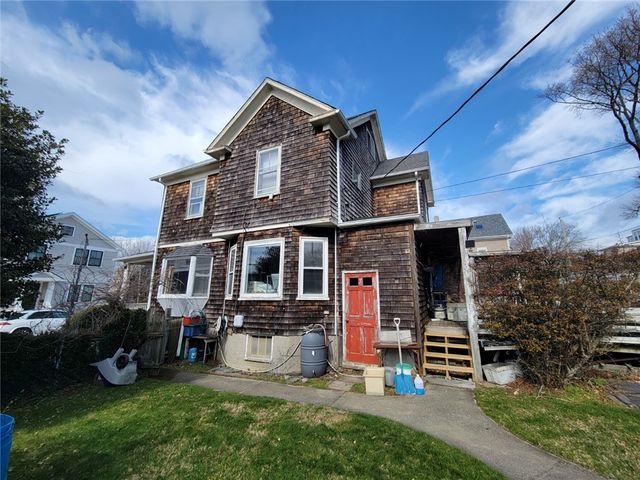 12 County Street, Newport, RI 02840