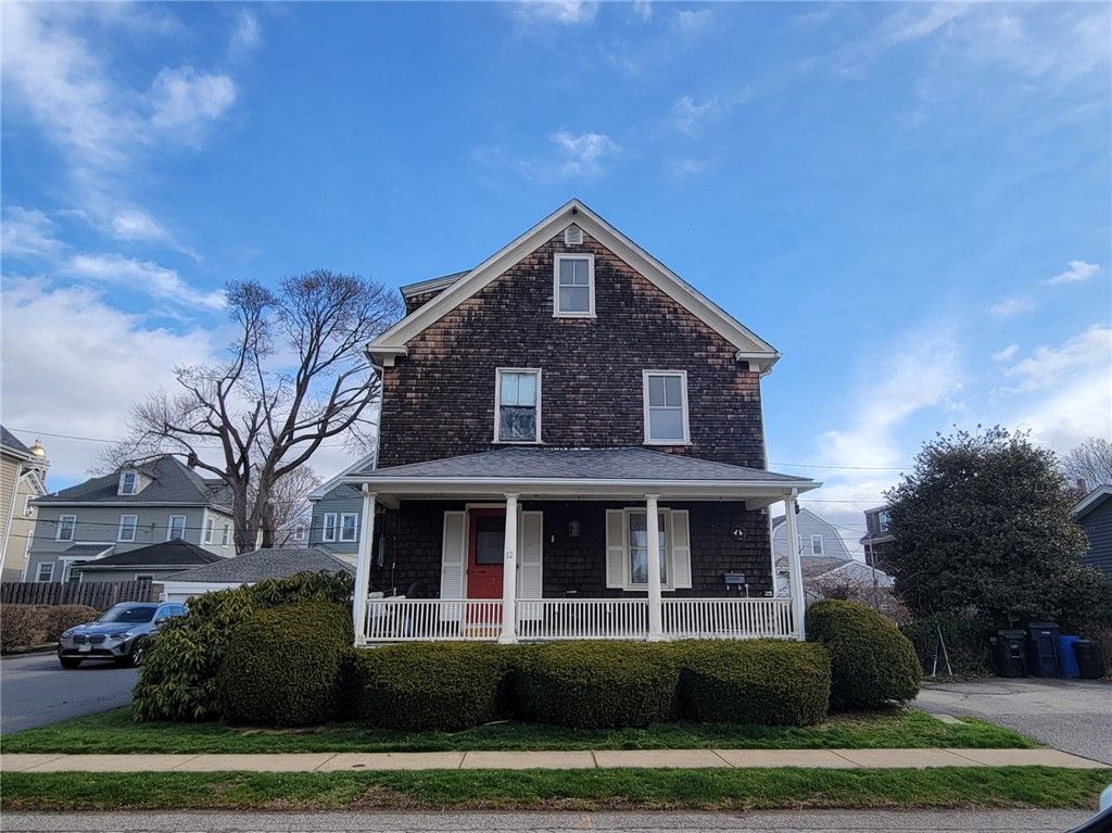 12 County Street, Newport, RI 02840