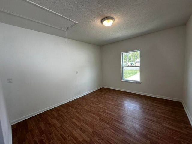 556 Lee Avenue, Crestview, FL 32539