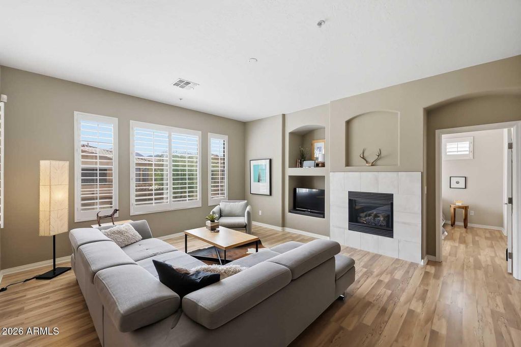 Image 18 of property listing at 16600 N THOMPSON PEAK Parkway 2085, Scottsdale, AZ 85260