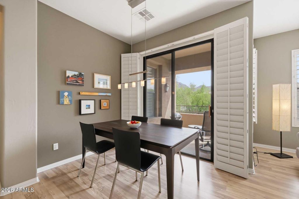 Image 4 of property listing at 16600 N THOMPSON PEAK Parkway 2085, Scottsdale, AZ 85260