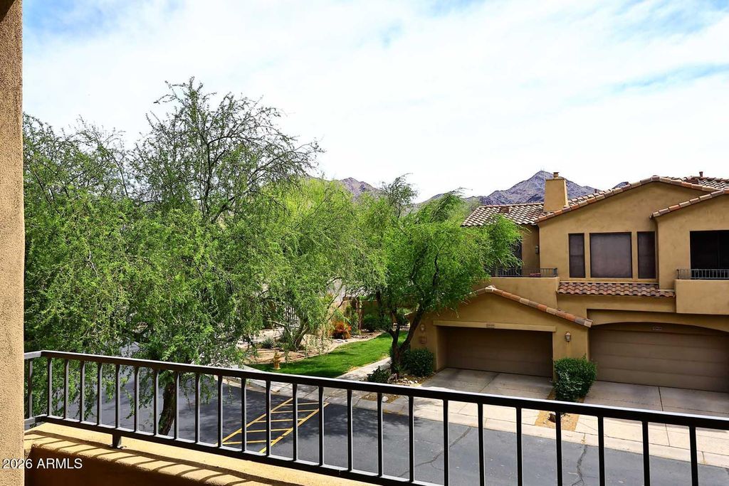 Image 5 of property listing at 16600 N THOMPSON PEAK Parkway 2085, Scottsdale, AZ 85260