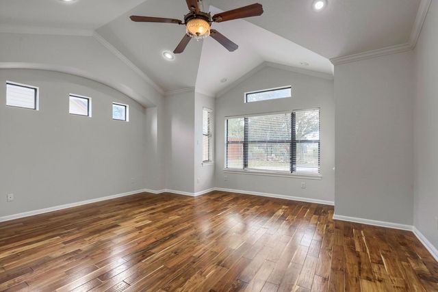 515 Rolling Green DR, Lakeway, TX 78734