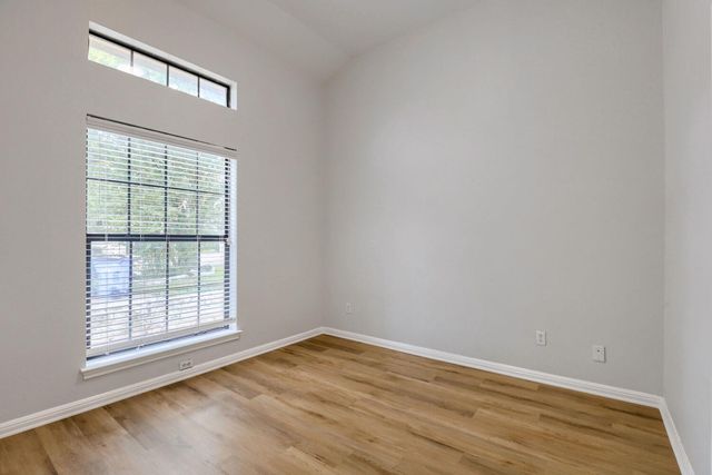 515 Rolling Green DR, Lakeway, TX 78734