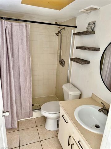 1104 SE 8th ST # 4, Cape Coral, FL 33990