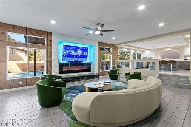 4198 Abernethy Forest Place, Las Vegas, NV 89141