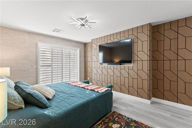 4198 Abernethy Forest Place, Las Vegas, NV 89141