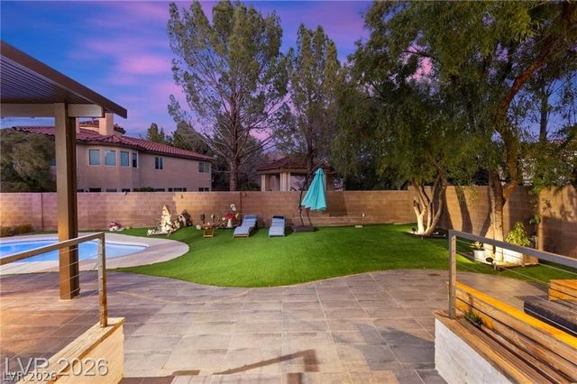 4198 Abernethy Forest Place, Las Vegas, NV 89141