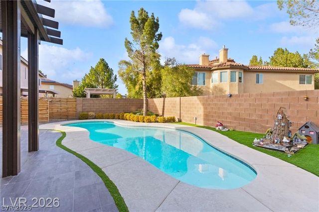 4198 Abernethy Forest Place, Las Vegas, NV 89141
