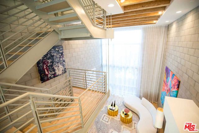 3450 Cahuenga Boulevard 601, Los Angeles, CA 90068