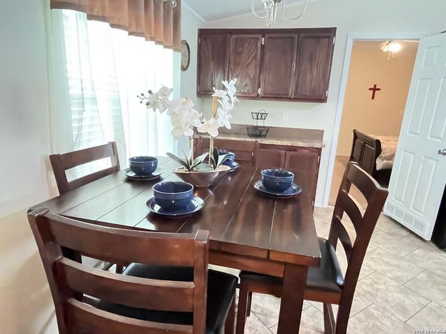 13808 Greenwood Rd, Atascosa, TX 78002