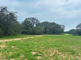 586 Jenschke, Poteet, TX 78065