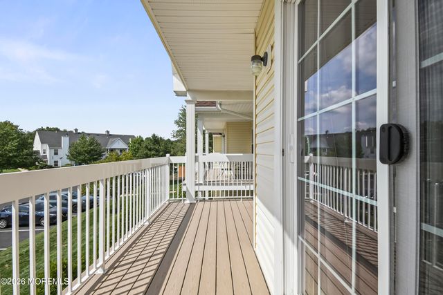 38 Des Moines Court, Tinton Falls, NJ 07712