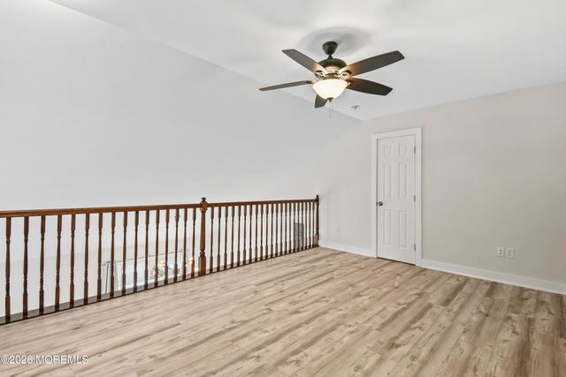 38 Des Moines Court, Tinton Falls, NJ 07712