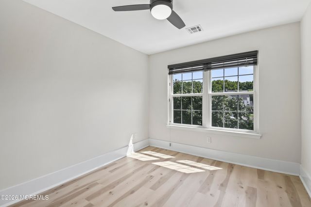 38 Des Moines Court, Tinton Falls, NJ 07712