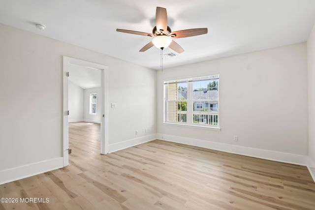 38 Des Moines Court, Tinton Falls, NJ 07712