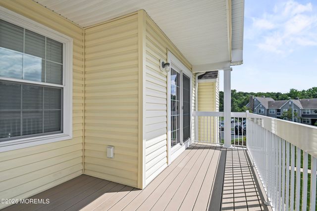 38 Des Moines Court, Tinton Falls, NJ 07712