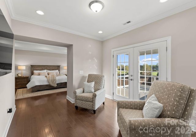 1053 Harlow's Crossing Drive, Matthews, NC 28104