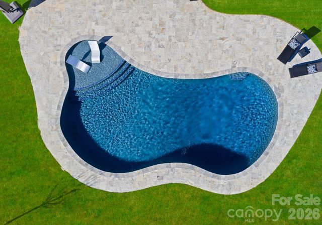 1053 Harlow's Crossing Drive, Matthews, NC 28104