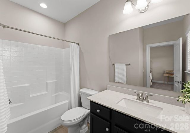 1053 Harlow's Crossing Drive, Matthews, NC 28104