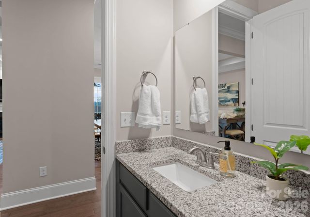 1053 Harlow's Crossing Drive, Matthews, NC 28104