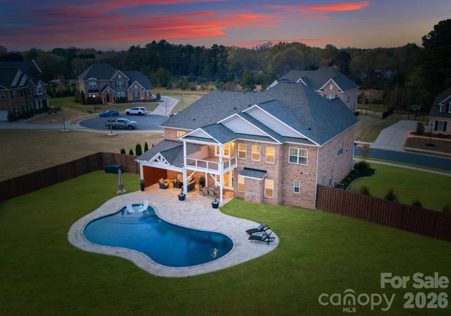 1053 Harlow's Crossing Drive, Matthews, NC 28104