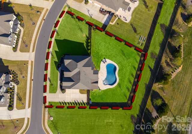 1053 Harlow's Crossing Drive, Matthews, NC 28104