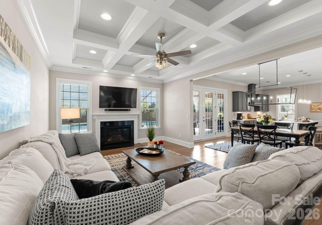 1053 Harlow's Crossing Drive, Matthews, NC 28104