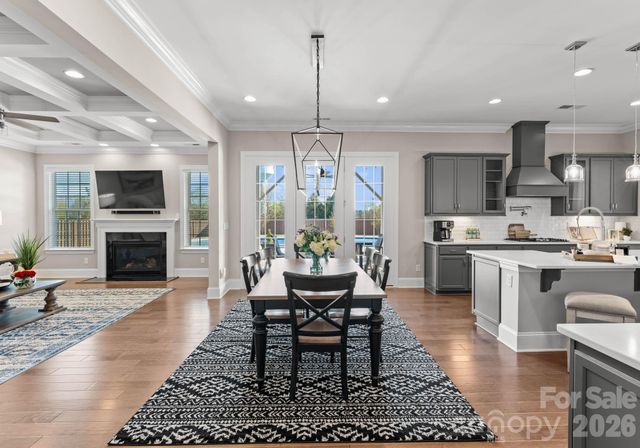 1053 Harlow's Crossing Drive, Matthews, NC 28104