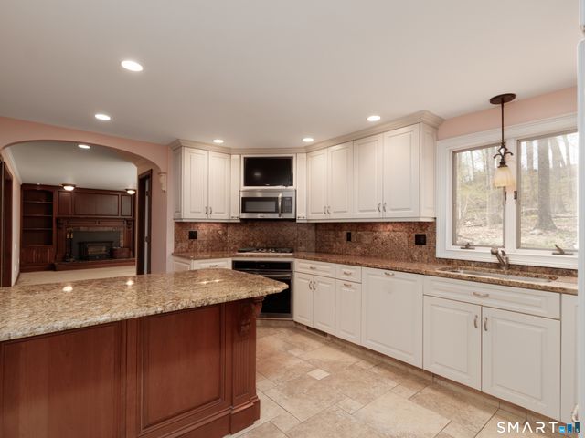 50 Birchwood Drive, Hamden, CT 06518