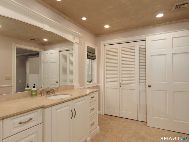 50 Birchwood Drive, Hamden, CT 06518