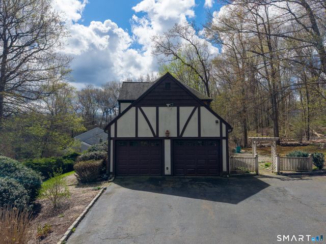 50 Birchwood Drive, Hamden, CT 06518