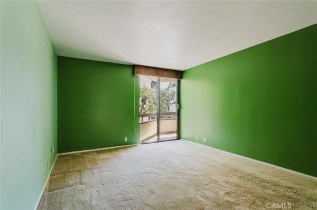 750 S Spaulding Avenue 215, Los Angeles, CA 90036