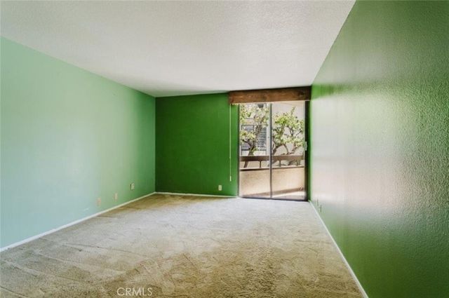 750 S Spaulding Avenue 215, Los Angeles, CA 90036