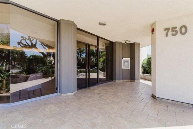 750 S Spaulding Avenue 215, Los Angeles, CA 90036