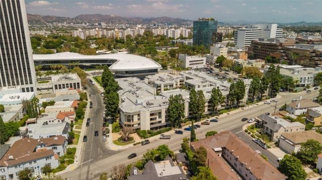 750 S Spaulding Avenue 215, Los Angeles, CA 90036
