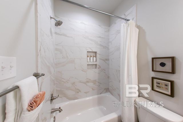 588 E Beach Boulevard D, Gulf Shores, AL 36561