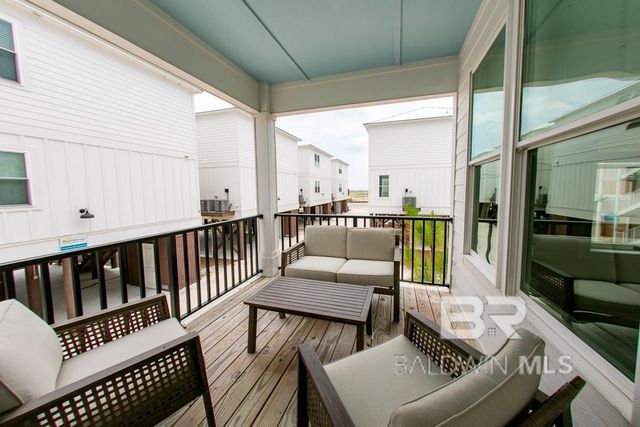 588 E Beach Boulevard D, Gulf Shores, AL 36561
