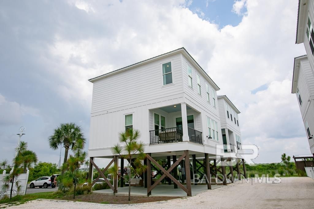 588 E Beach Boulevard D, Gulf Shores, AL 36561