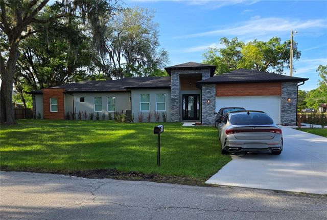 106 LAKE DRIVE, Oviedo, FL 32765