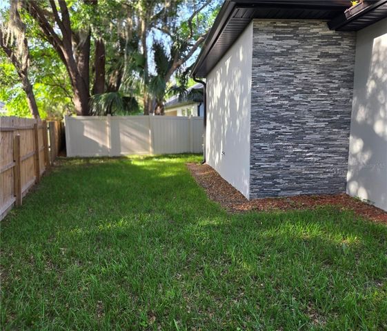 106 LAKE DRIVE, Oviedo, FL 32765