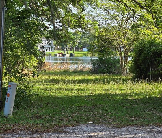 106 LAKE DRIVE, Oviedo, FL 32765