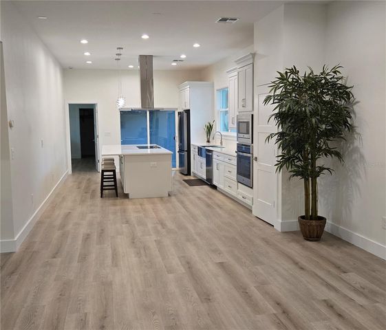 106 LAKE DRIVE, Oviedo, FL 32765