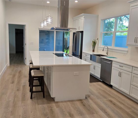 106 LAKE DRIVE, Oviedo, FL 32765