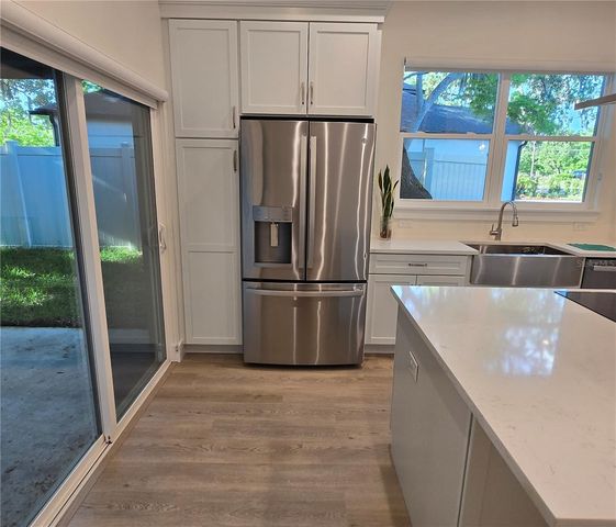 106 LAKE DRIVE, Oviedo, FL 32765