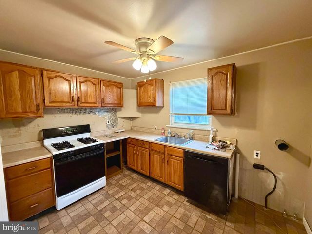 54 RIVERSIDE RD, Baltimore, MD 21221