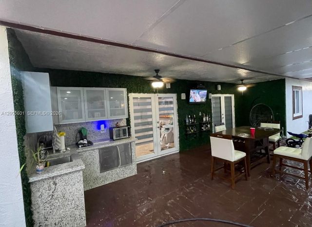 12754 SW 209th Ln, Miami, FL 33177