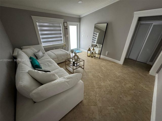 12754 SW 209th Ln, Miami, FL 33177